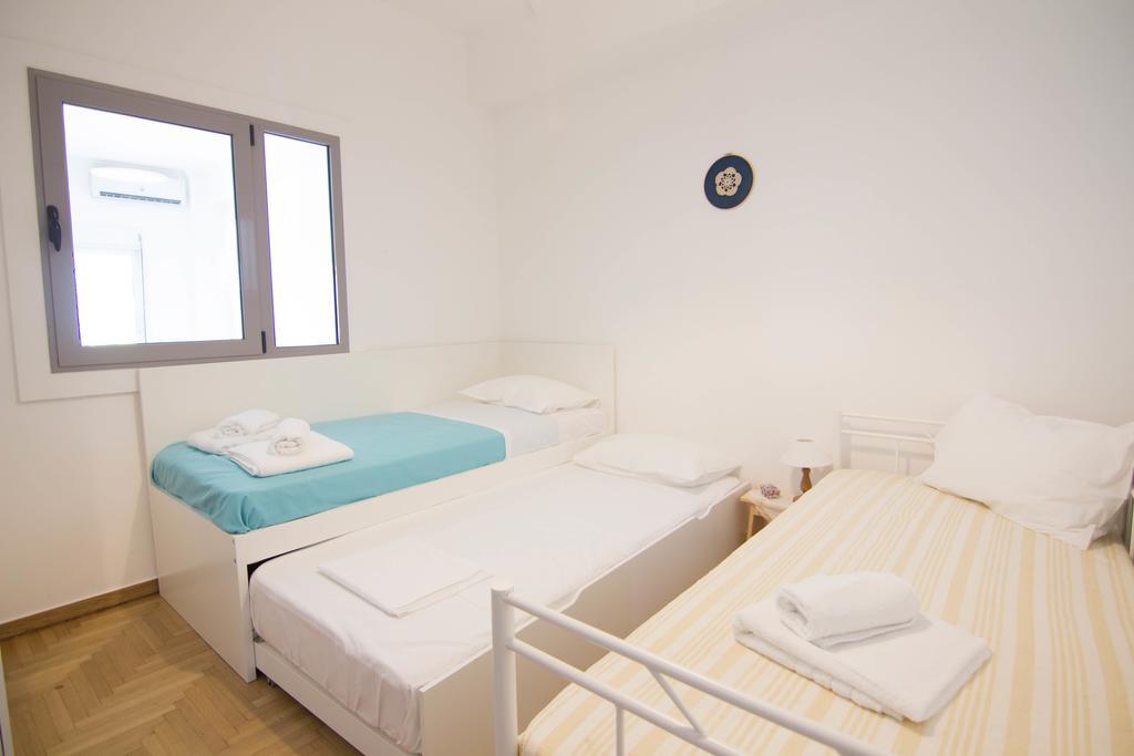 Athenian Blue - Family Apt 5' Minutes From Acropolis Museum Exterior photo