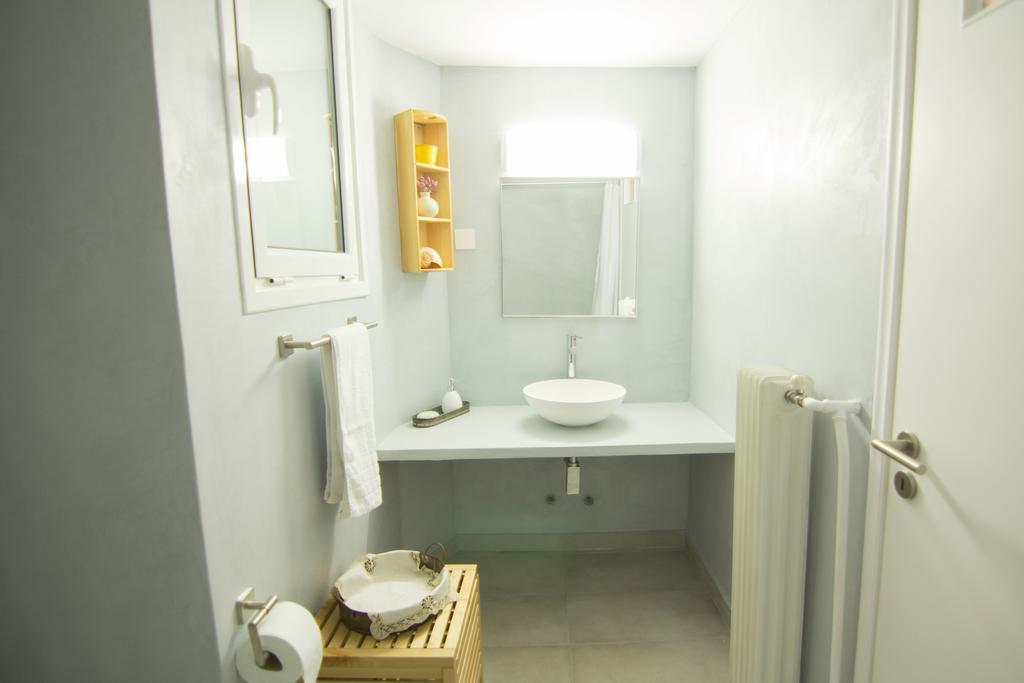 Athenian Blue - Family Apt 5' Minutes From Acropolis Museum Exterior photo