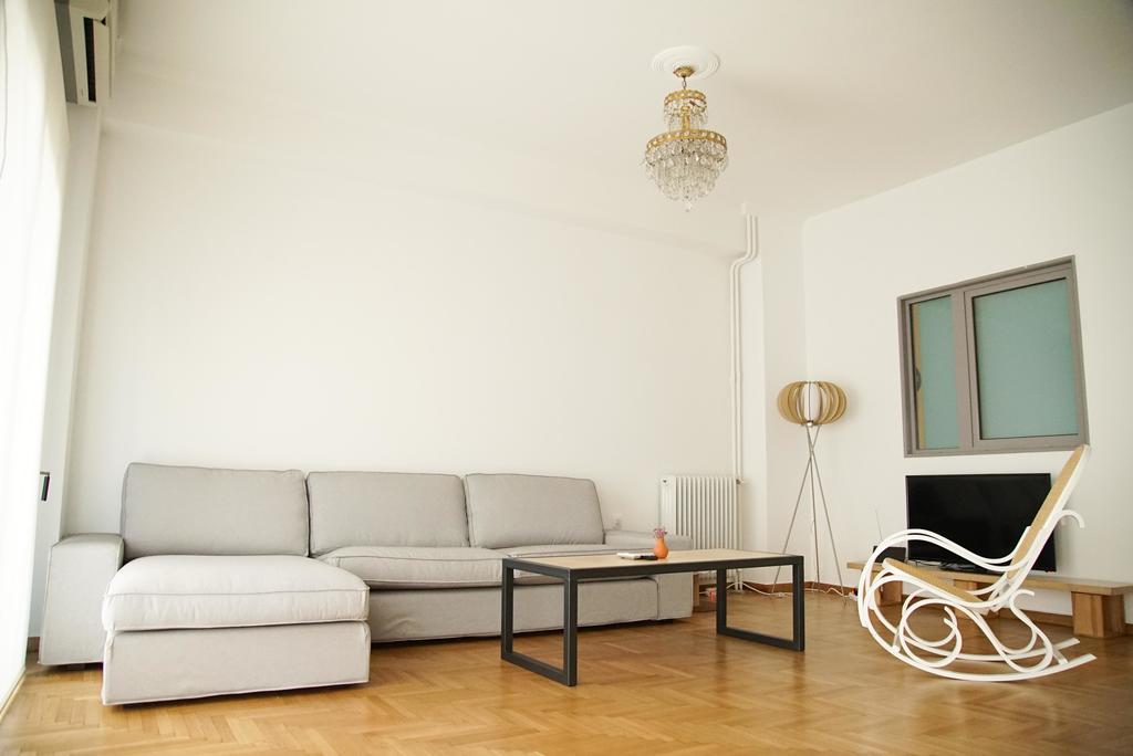Athenian Blue - Family Apt 5' Minutes From Acropolis Museum Exterior photo